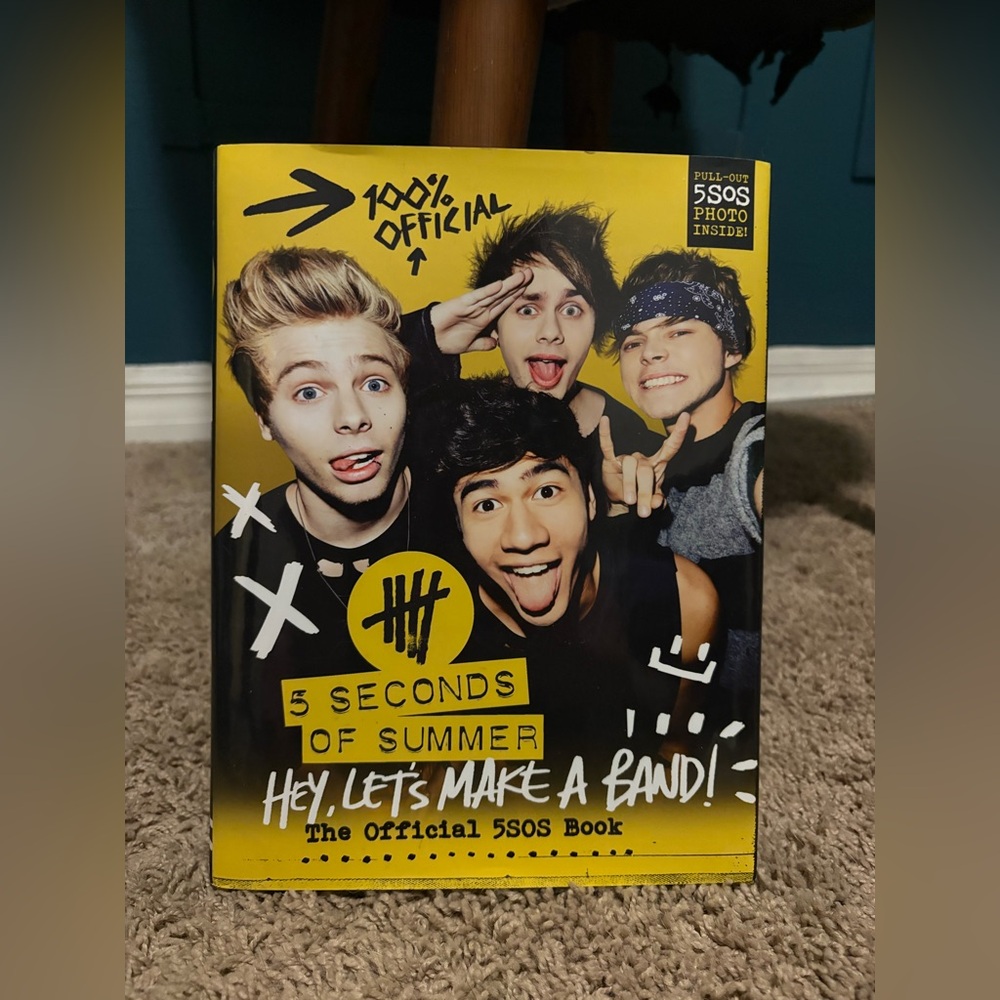 5 Seconds Of Summer Yellow & Black Band Photo Book